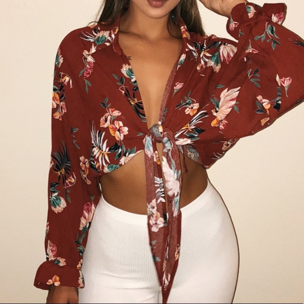Cropped long sleeve front tie blouse